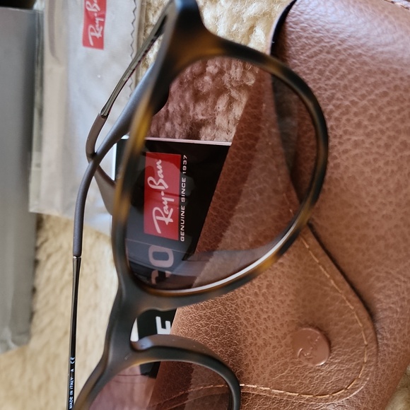 NWT IOB Ray Ban Erika Havana Tortoise Framed Women's Sunglasses 😎 - Picture 14 of 16